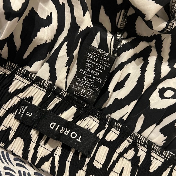 Torrid Sz 3 (22/24) - Picture 5 of 6